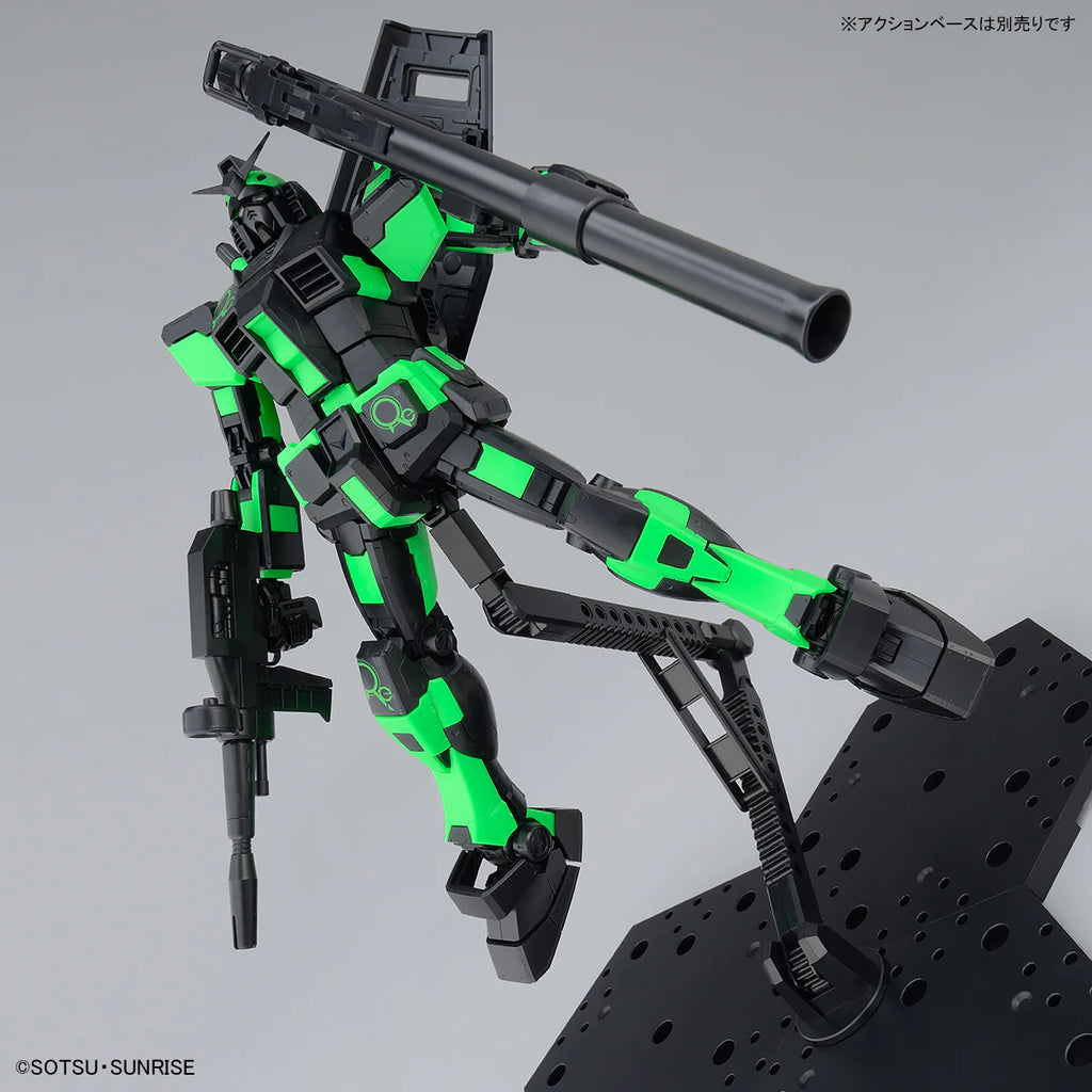 MG 1/100 RX-78-2 GUNDAM Ver.3.0 [RECIRCULATION COLOR/NEON GREEN] - Model Kit Articulado - Bandai