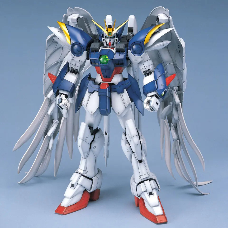 PG 1/60 W-GUNDAM ZERO CUSTOM - Model Kit Articulado - Bandai