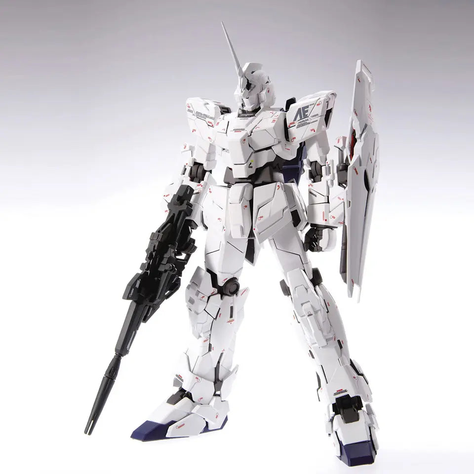 MG 1/100 UNICORN GUNDAM Ver.Ka - Model Kit Articulado - Bandai