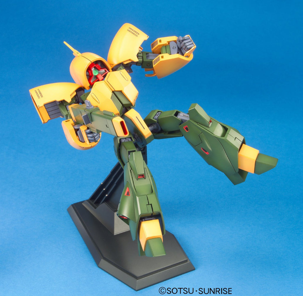 1/144 HGUC ASSHIMAR - Model Kit Articulado - Bandai