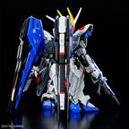 MGSD FREEDOM GUNDAM - Model Kit Articulado - Bandai