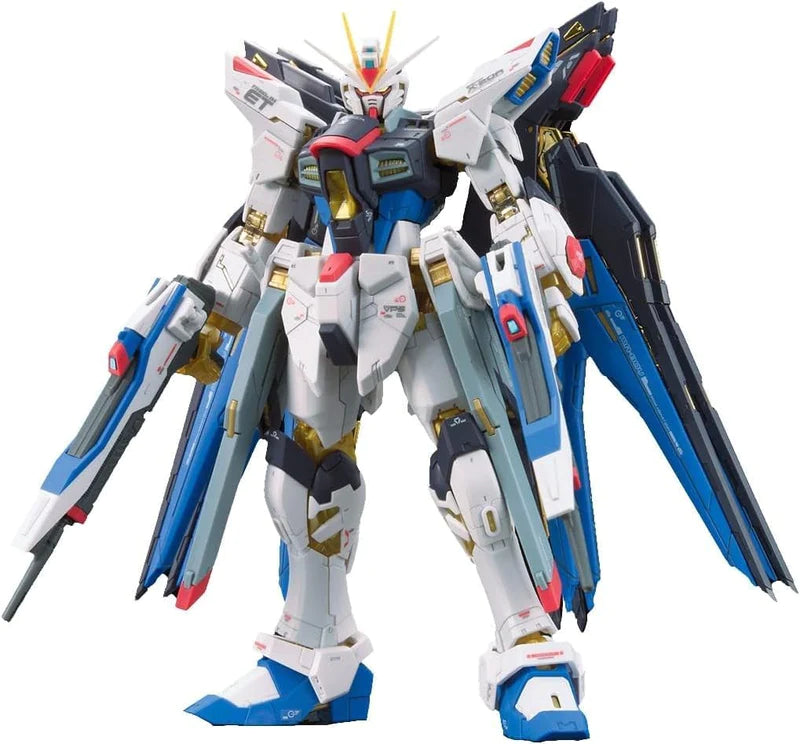 RG 1/144 ZGMF-X20A STRIKE FREEDOM GUNDAM - Model Kit Articulado - Bandai