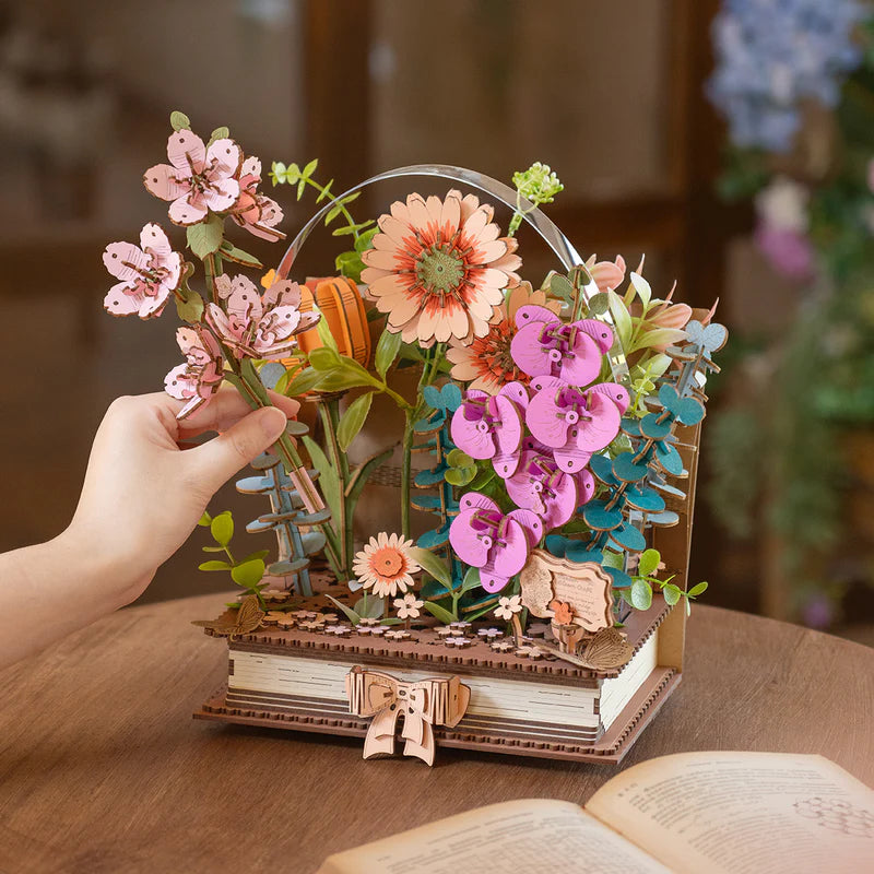 Wooden Blooming Book - Maqueta de Madera Robotime