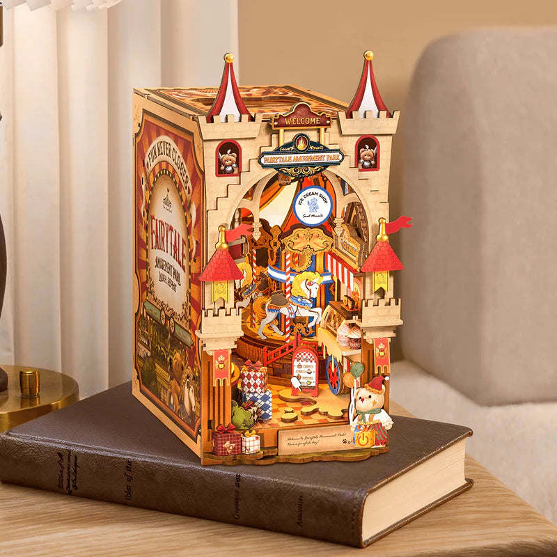 Fairytale Amusement Park - Sujeta Libros - Maqueta Rolife