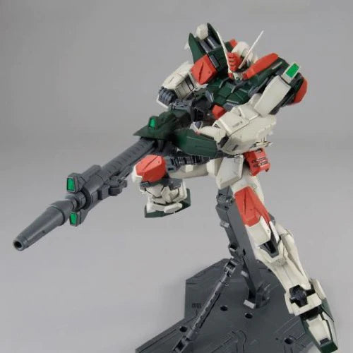 MG 1/100 BUSTER GUNDAM - Model Kit Articulado - Bandai