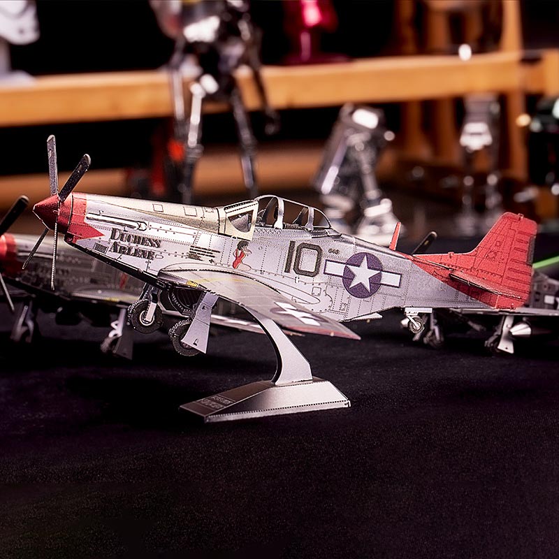 Avión Tuskegee Airmen P-51D Mustang - Maqueta 3D - Metal Earth