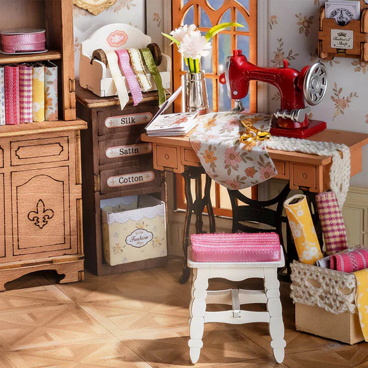 Elsa's Tailoring Taller de Costura - Maqueta a Escala - Rolife