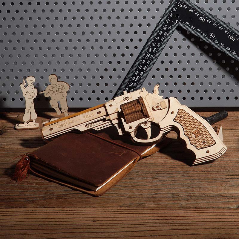 Revolver Corsac M60 - Maqueta 3D en Madera 3D - ROKR