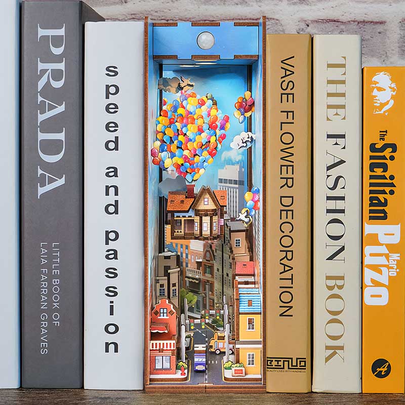 Up Travel With The Wind - Separador de Libros - Maqueta Tonecheer