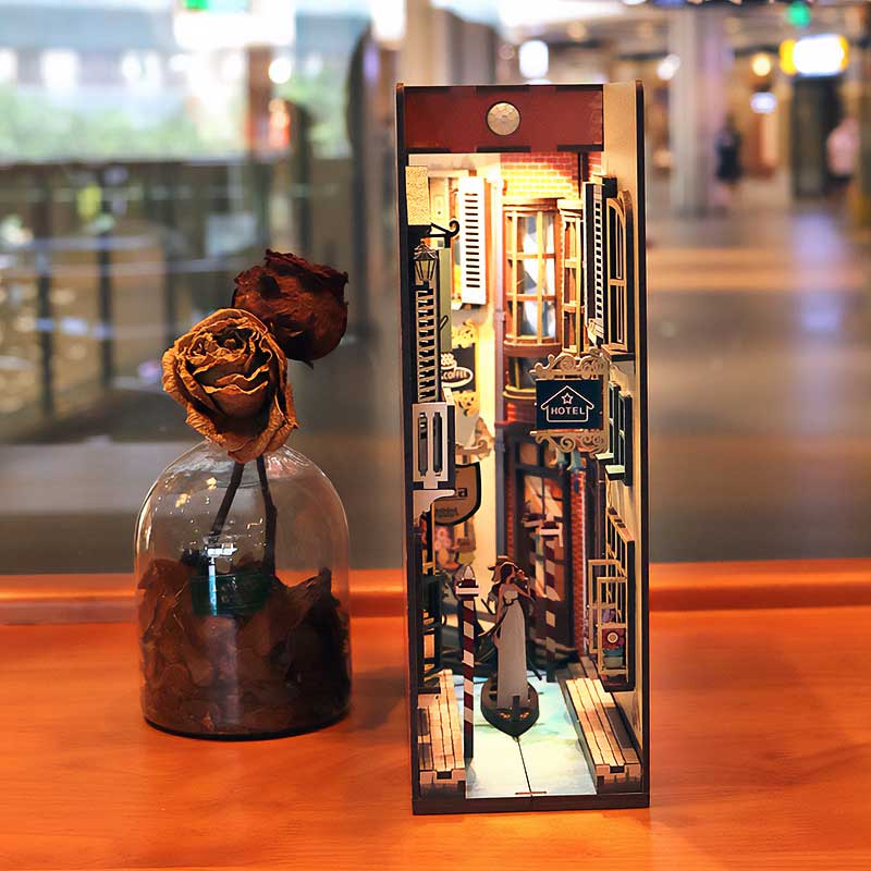 Viaje en Venecia - Separador de Libros - Maqueta Tonecheer