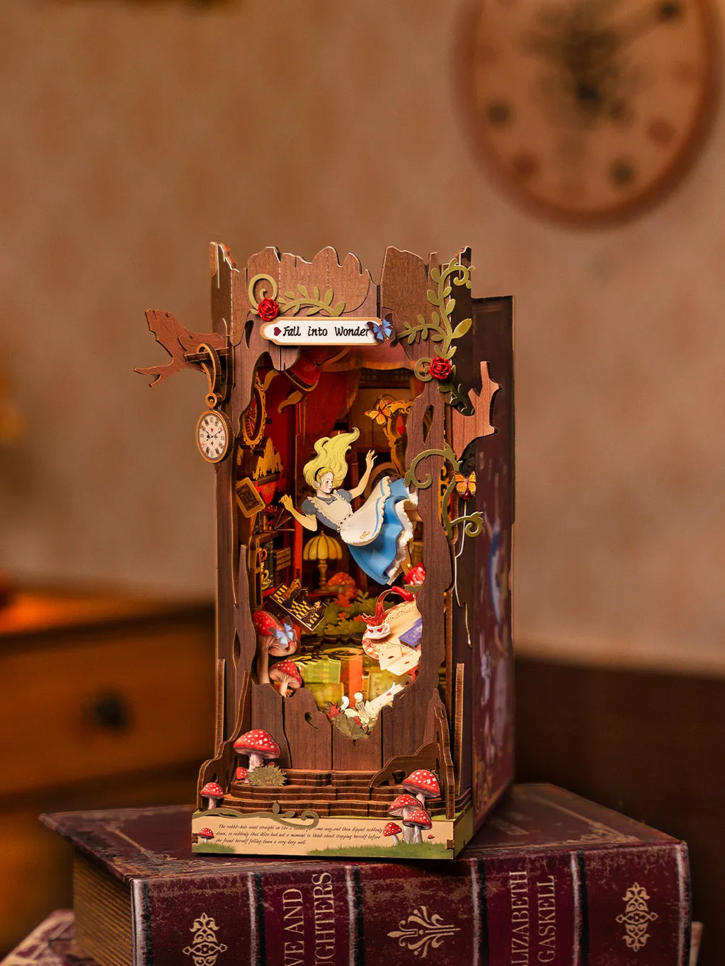 Fall Into Wonder - Sujeta Libros - Maqueta Rolife