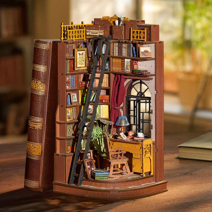 Silent Corner Study - Sujeta Libros - Maqueta Rolife