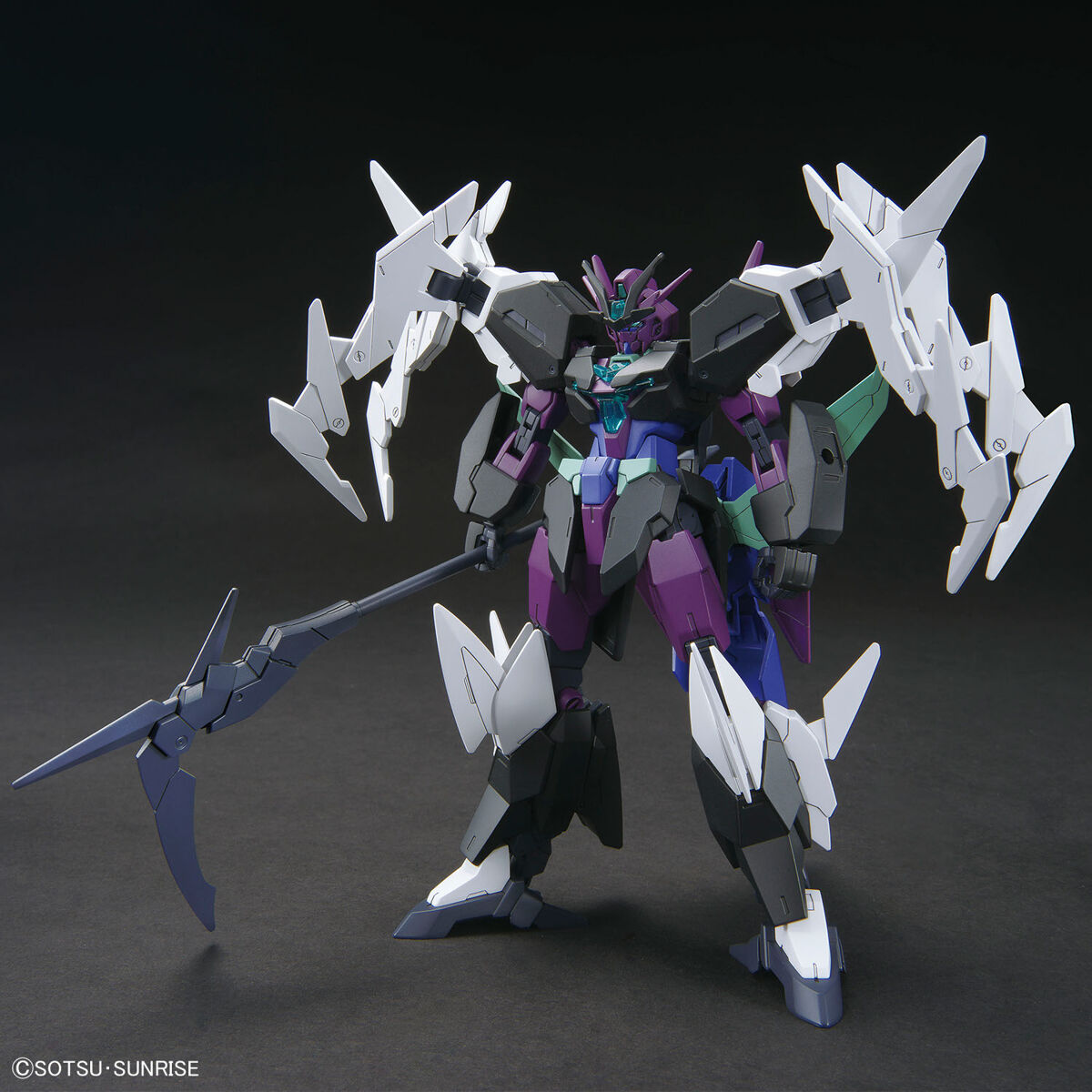 HG 1/144 PLUTINE GUNDAM - Model Kit Articulado - Bandai