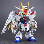 SD GUNDAM CROSS SILHOUETTE MIGHTY STRIKE FREEDOM GUNDAM - Model Kit Articulado - Bandai