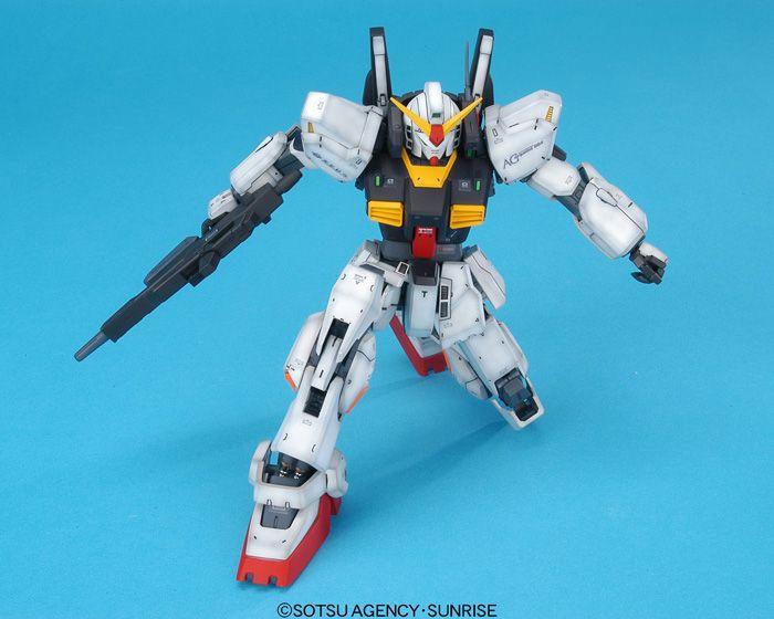 MG 1/100 GUNDAM Mk-Ⅱ Ver.2.0 - Model Kit Articulado - Bandai