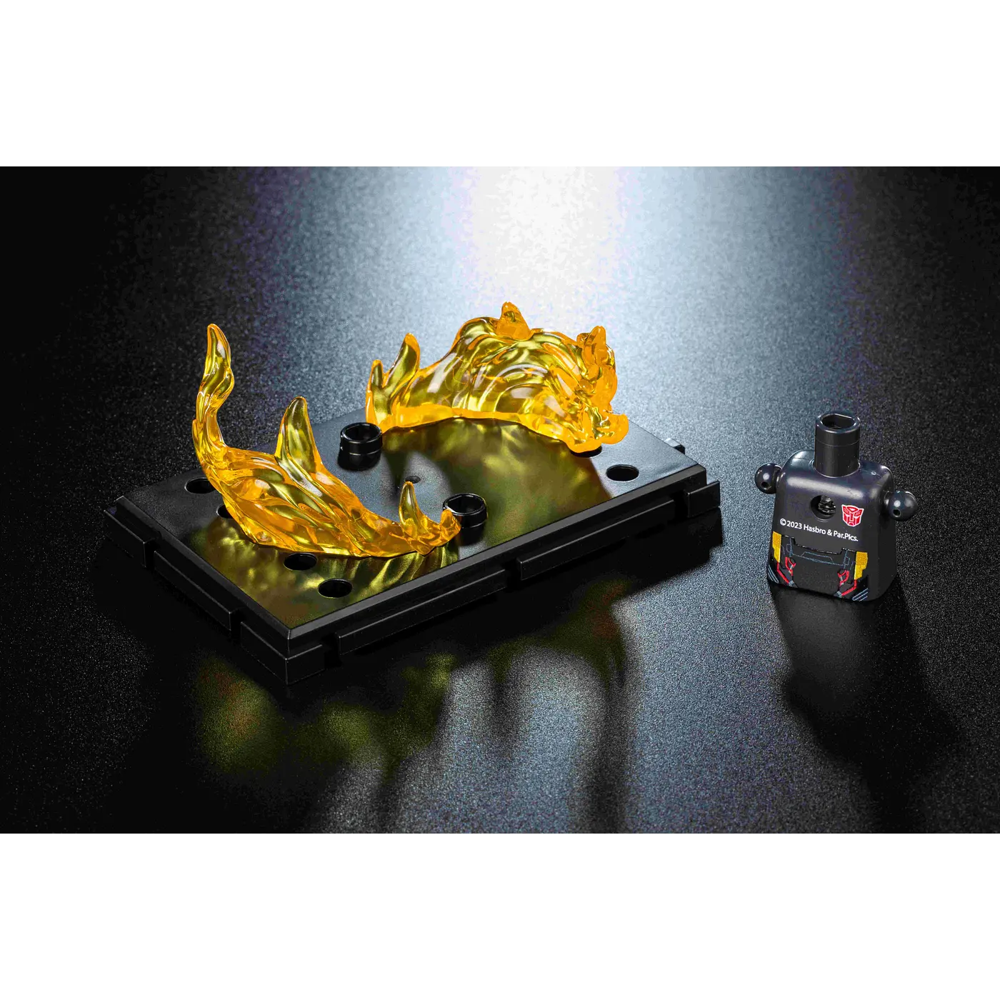 Bumblebee - Classic Class 02 - Model Kit Articulado - BLOKEES