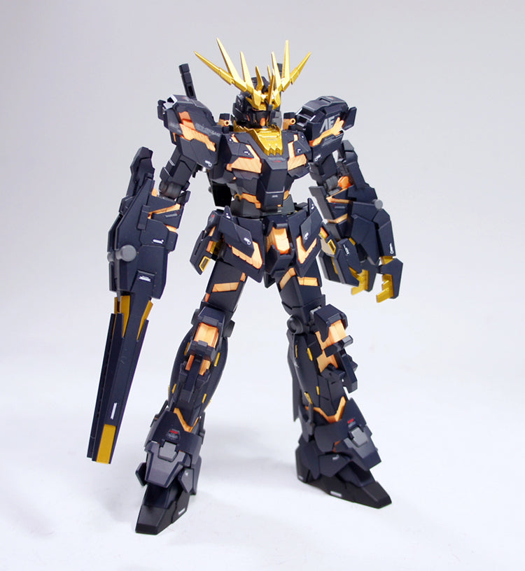 HGUC 1/144 RX-0 Unicorn Gundam 02 Banshee (Destroy Mode) - Model Kit Articulado - Bandai