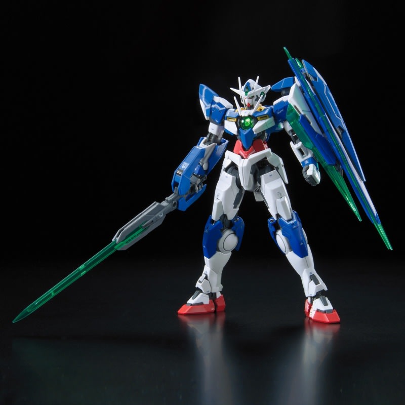 RG 1/144 OO QAN[T] - Model Kit Articulado - Bandai