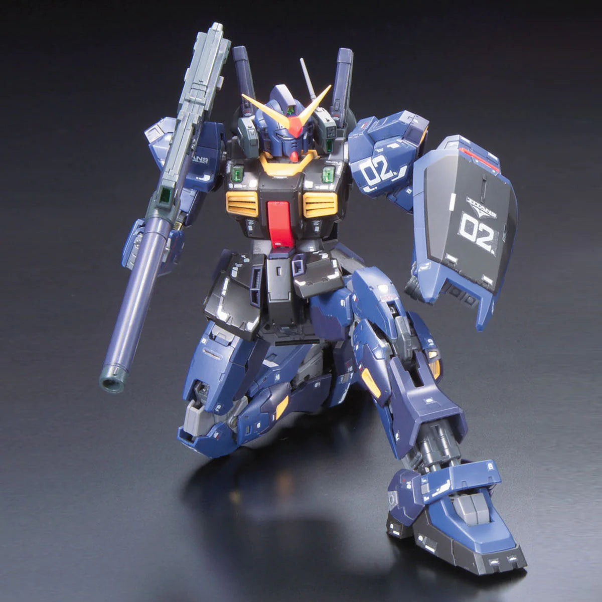 RG 1/144 RX-178 GUNDAM MK-ll(TITANS) - Model Kit Articulado - Bandai