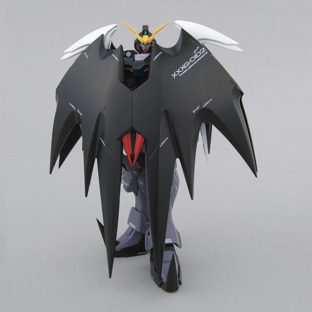 MG 1/100 Deathscythe Hell Ew - Model Kit Articulado - Bandai