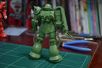 1/144 FG MS-06F/J ZAKU - Model Kit Articulado - Bandai