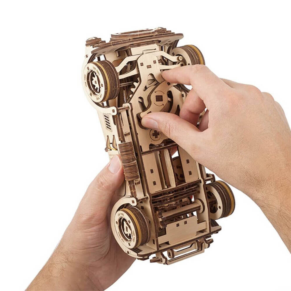 Coche deportivo Cobra Drift - Maqueta Mecánica de Madera - Ugears