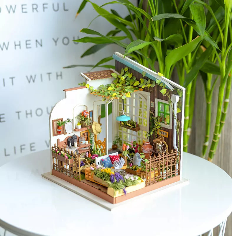 Miller's Garden - Maqueta a Escala - Rolife