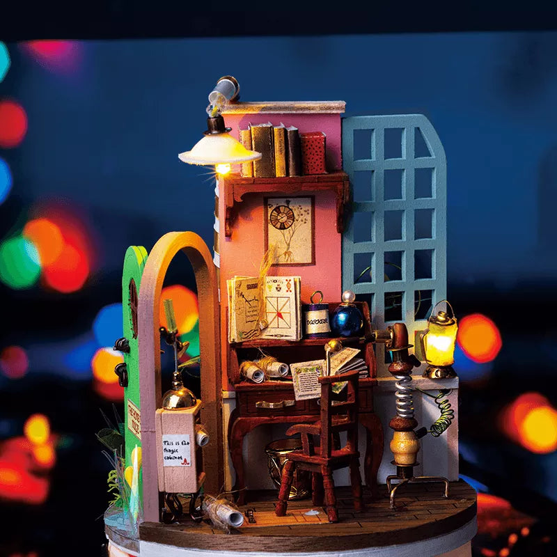 Secluded Neighbour - Vecino Retirado - Maqueta a Escala