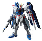 RG 1/144 Freedom Gundam - Model Kit Articulado - Bandai