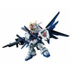 SD Gundam Cross Silhouette Freedom Gundam - Model Kit Articulado - Bandai