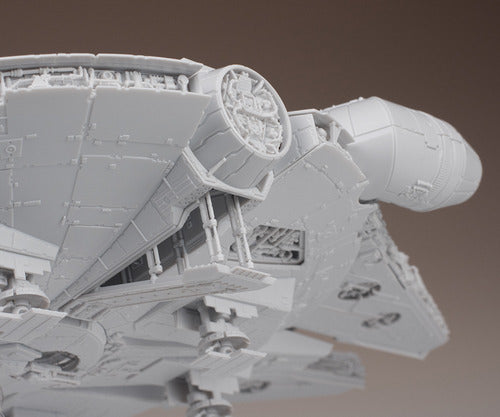 1/144 MILLENNIUM FALCON - Model Kit Bandai - Star Wars – BlasterChile