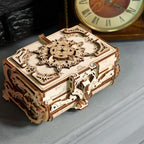 Cofrecito de época - Maqueta Mecánica de Madera - Ugears