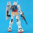 MG 1/100 Gundam Rx-78-2 Ver.2.0 - Model Kit Articulado - Bandai