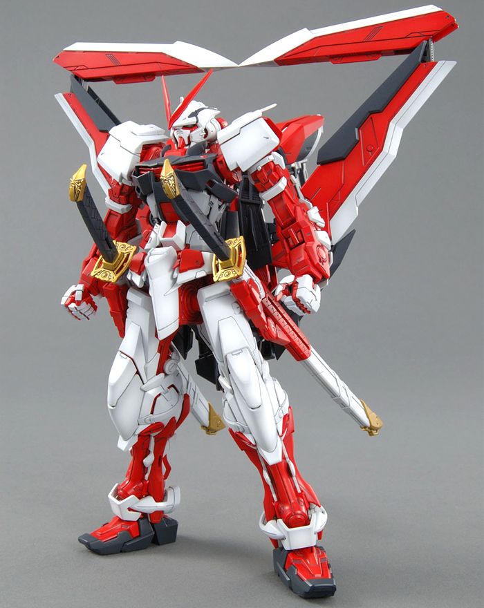 MG 1/100 ASTRAY RED FRAME REVISE. - Model Kit Articulado - Bandai