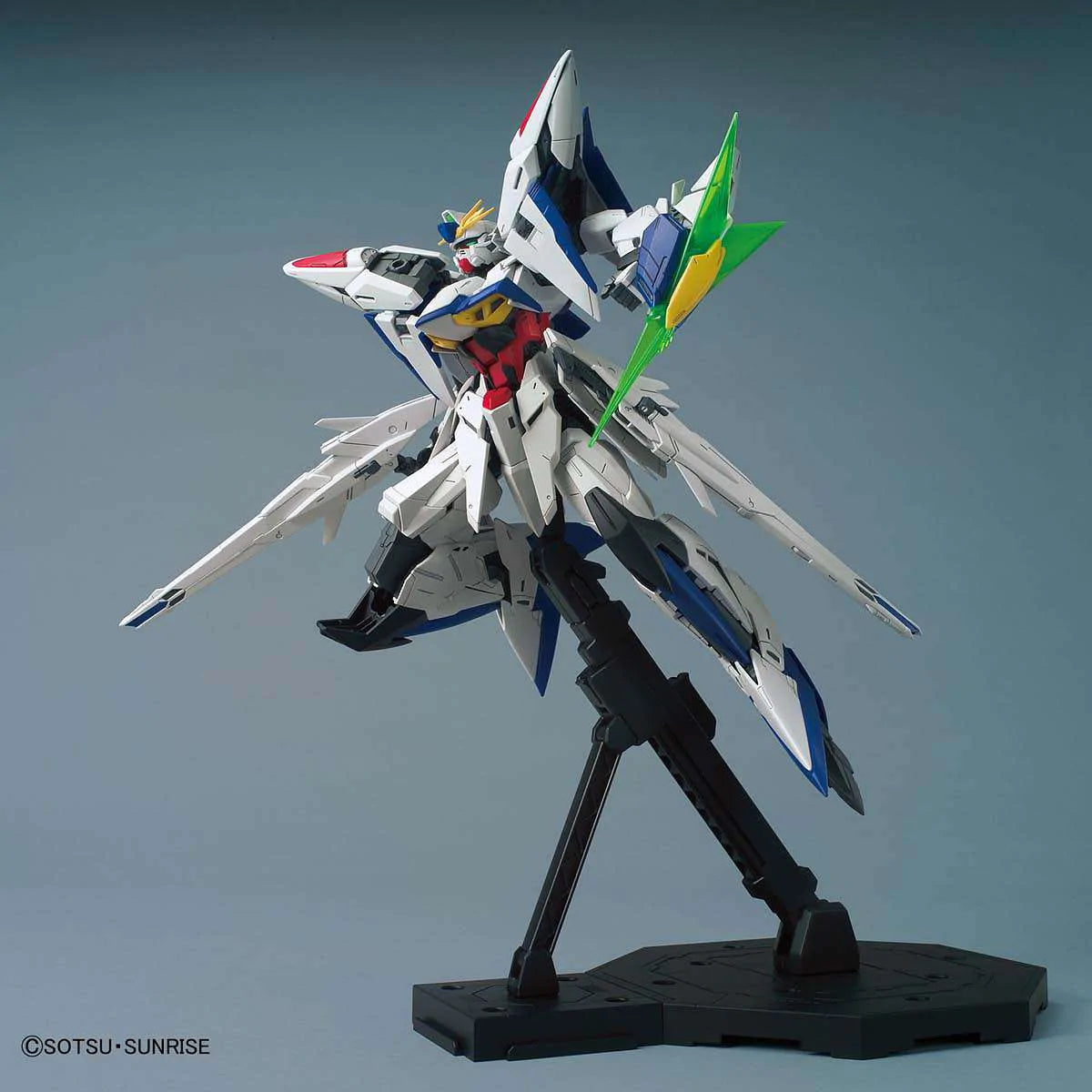 MG 1/100 ECLIPSE GUNDAM - Model Kit Articulado - Bandai