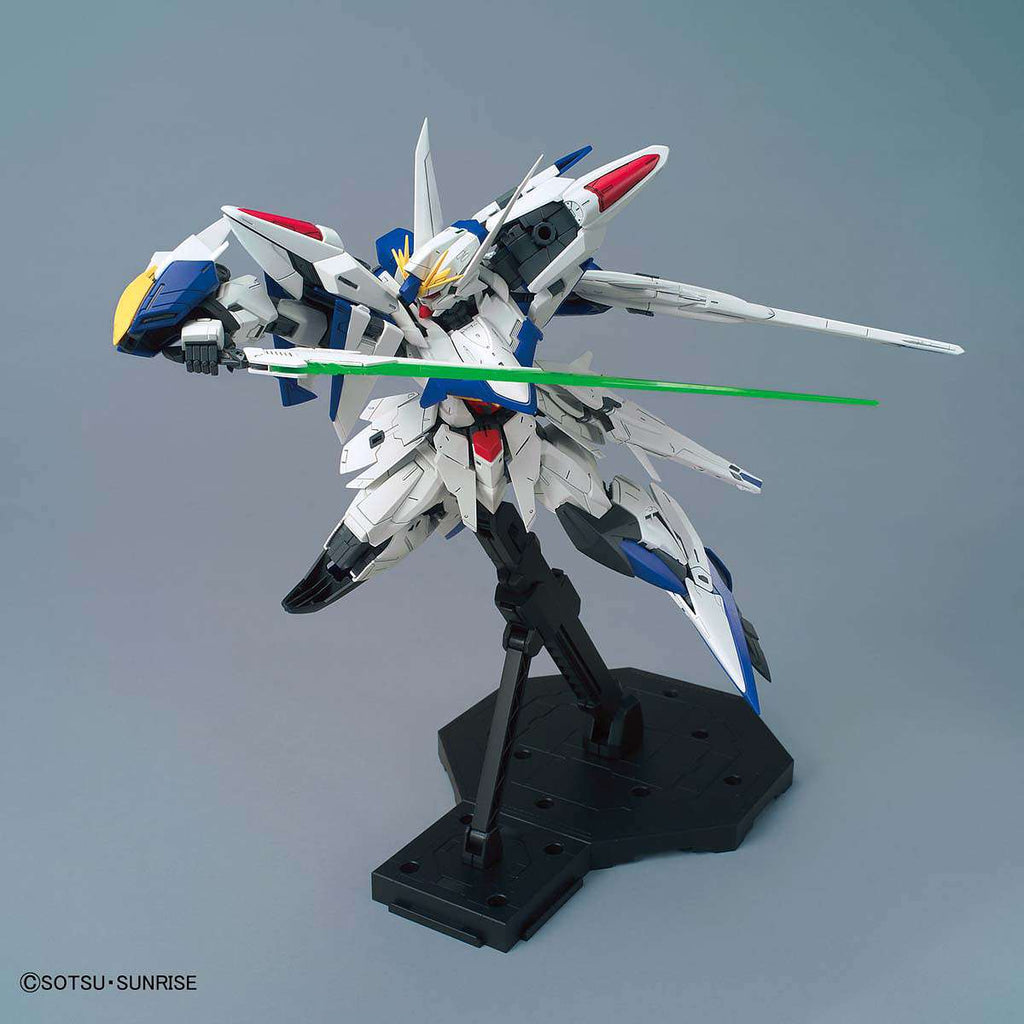 MG 1/100 ECLIPSE GUNDAM - Model Kit Articulado - Bandai