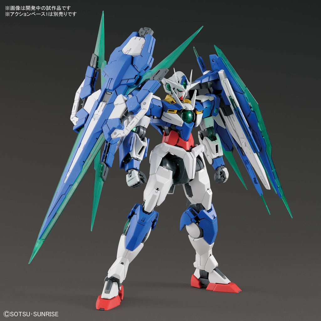 MG 1/100 00 Qan[T] Full Saber - Model Kit Articulado - Bandai